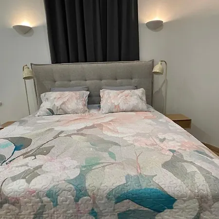 Laima Rendezvous Apartamento *